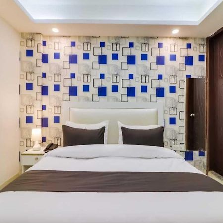 Hotel O Galaxy Stay New Delhi Exteriör bild